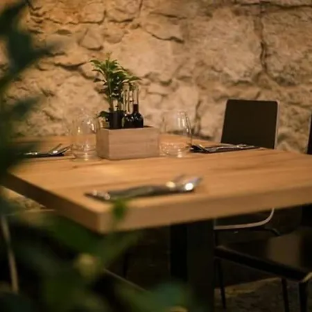 Discover - 3 Rakowicka St - Classic Near Main Station - Netflix Lejlighed *