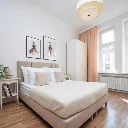 Apartamento Discover - 3 Rakowicka St - Classic Near Main Station - Netflix