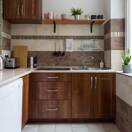 Apartment Discover - 3 Rakowicka St - Classic Near Main Station - Netflix Krakow