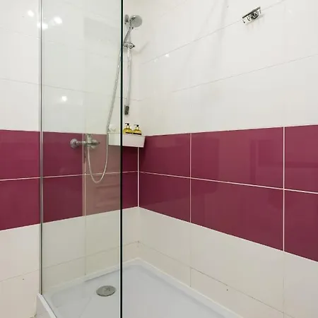 Apartment Discover - 3 Rakowicka St - Classic Near Main Station - Netflix Krakow
