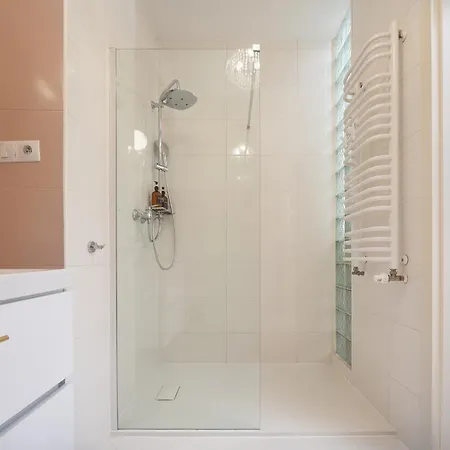 Discover - 3 Rakowicka St - Classic Near Main Station - Netflix * Krakow