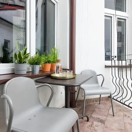 Appartement Discover - 3 Rakowicka St - Classic Near Main Station - Netflix Cracovie