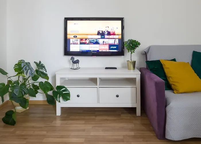 Discover - 3 Rakowicka St - Classic Near Main Station - Netflix Apartment