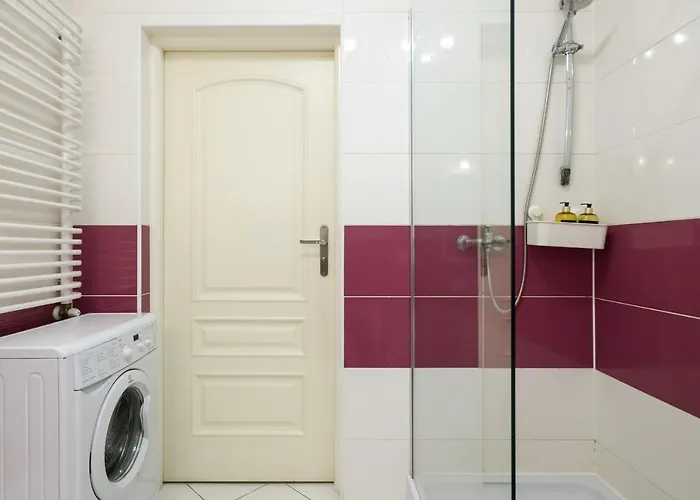 Discover - 3 Rakowicka St - Classic Near Main Station - Netflix * Krakow