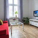 Discover - 3 Rakowicka St - Classic Near Main Station - Netflix Apartamento