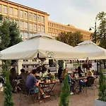 Discover - 3 Rakowicka St - Classic Near Main Station - Netflix