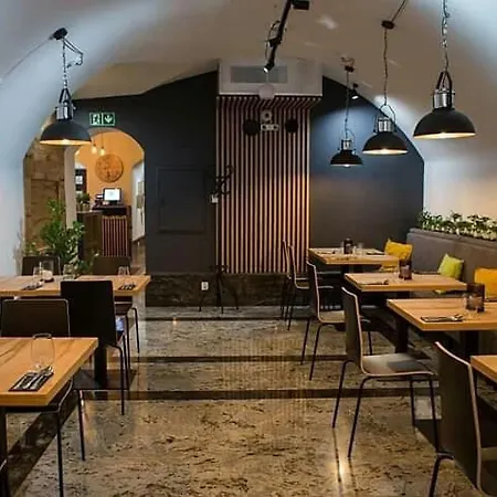 شقة Discover - 3 Rakowicka St - Classic Near Main Station - Netflix *